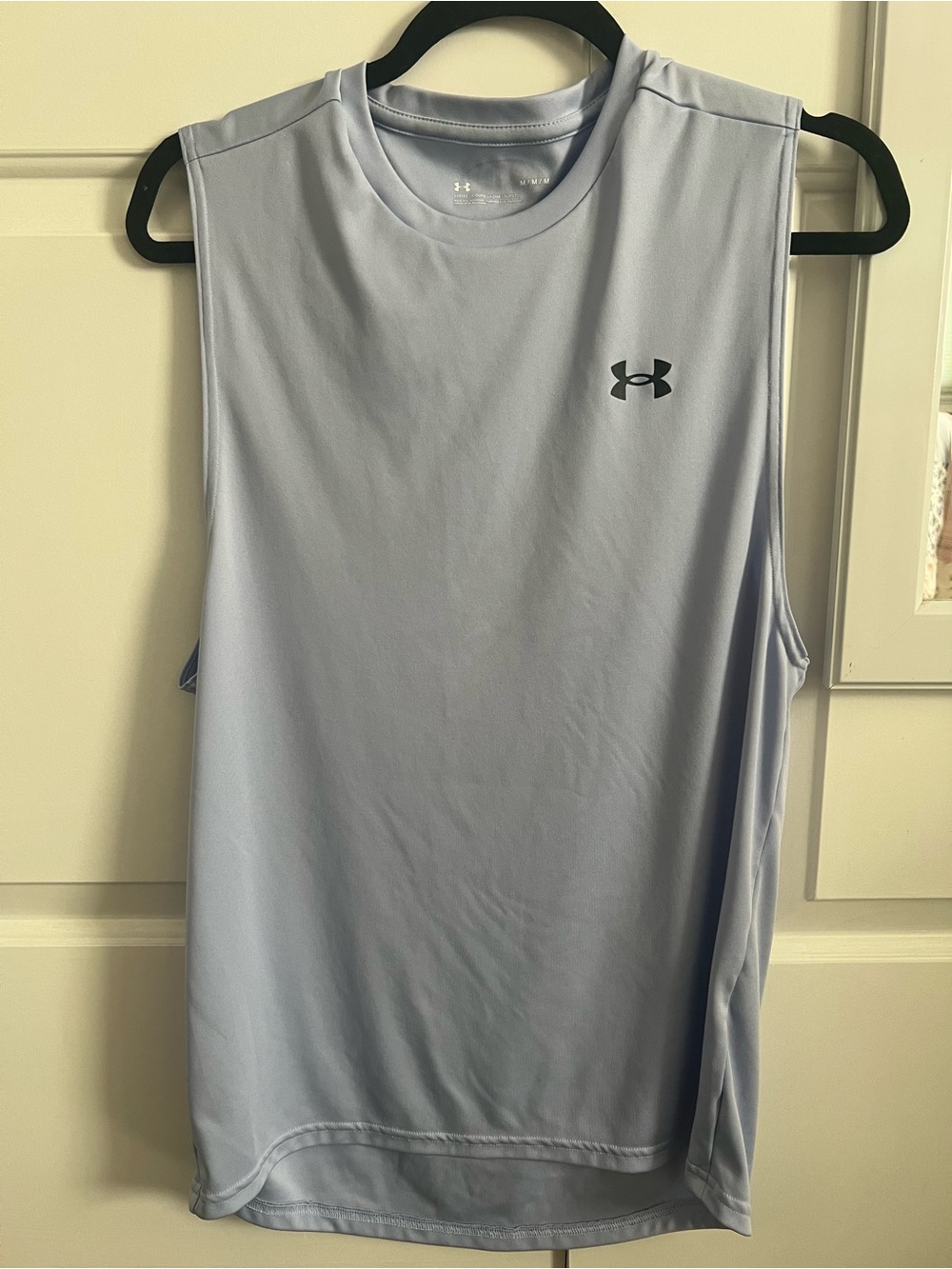 Men’s Light Blue Athletic Under Armour Tank Top Size Medium